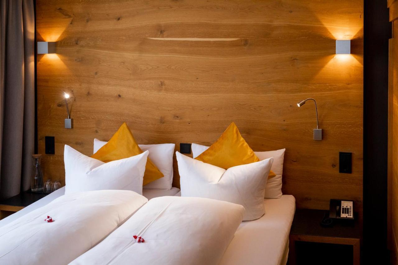 Hotel Montfort 3*