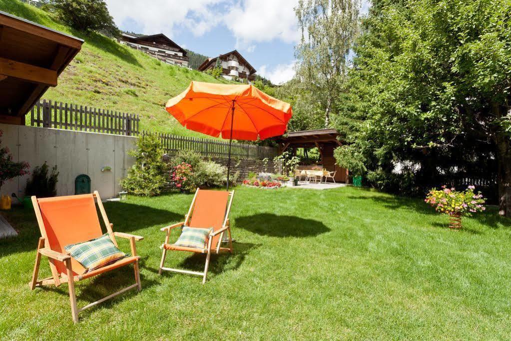 Hotel Montfort 3*
